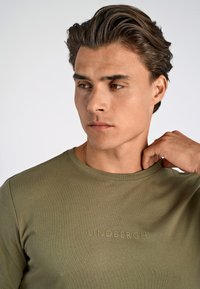 Lindbergh TEE S/S - T-shirt - bas - dk olive