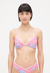 Hollister Co. FLAT SKINNY STRAP PLUNGE UNDERWIRE  - Bikini top - pink