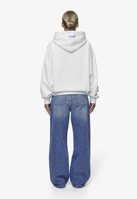 Pegador MILA OVERSIZED - Mikina - white
