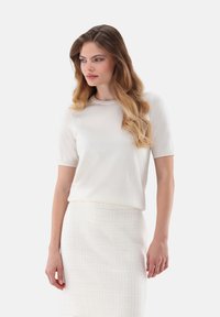 Unausgewählt, beige