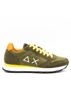 Z33101 TOM SOLID  - Zapatillas - verde