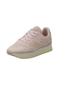 Zapatilla deportiva de color rosa claro con parte superior de malla, acentos texturizados, punta redonda y una suela de plataforma estrecha de color crema con huella en zigzag.