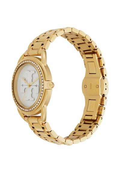 Goldfarbene Uhr mit rundem Gehäuse, weißem Zifferblatt und Kristallakzenten. Verfügt über ein Armbanddesign mit beweglichen Gliedern und glatter, polierter Oberfläche.