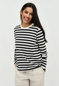 mbyM - BEEJA LS-M - Langærmet T-shirt - night sky sugar stripe Miniaturebillede 1