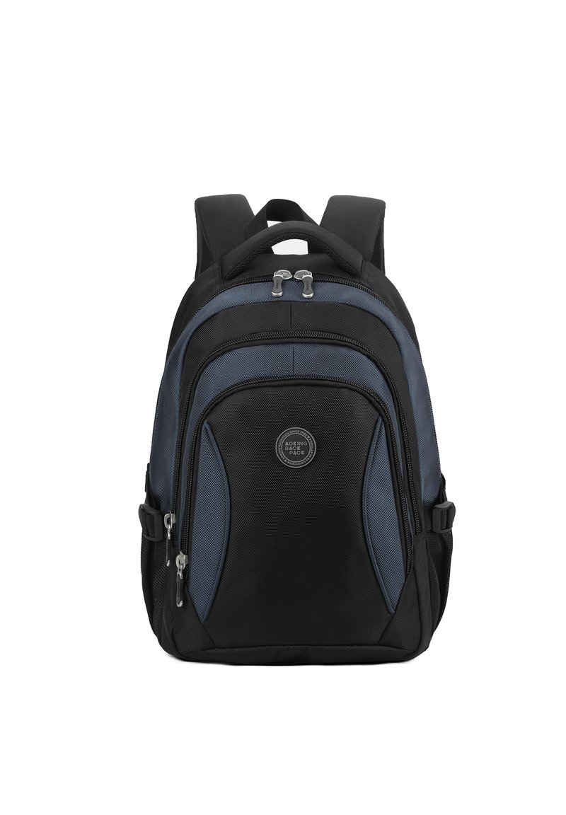 Zaino nero e blu navy realizzato in tessuto resistente. Presenta due scomparti con zip, spallacci imbottiti e una maniglia superiore.