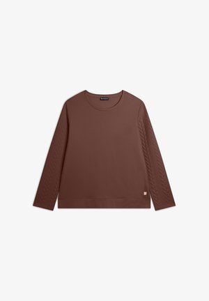Top marrone a maniche lunghe con un corpo liscio e un motivo a trecce testo su maniche. Collo a girocollo ribbed e discreto dettaglio con logo.