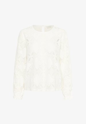 Valge pika varrukaga pluus, millel on keerukad pitsimustrid ja ümmargune kaelus, koos volditud mansettide ja võtmeaugu avaga seljal.