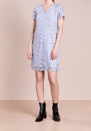 Koktejlové šaty / šaty na párty - light blue