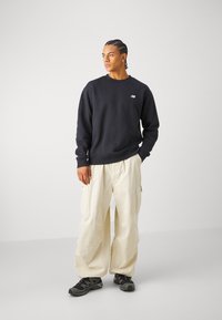 Thumbnail Image 6