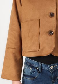 Abercrombie & Fitch Vegan Suede Button-Through Jacket - Veste mi-saison - tannin