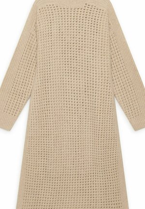 Vestito beige lavorato a maglia con trama aperta, maniche lunghe e silhouette a trapezio, caratterizzato da scollo rotondo e lunghezza al polpaccio.