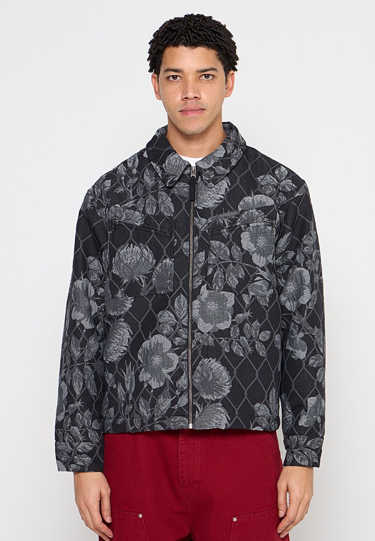 Nike Performance Lichte jas zwart Nike Performance Lichte jas zwart