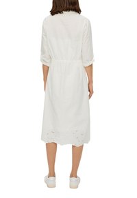 s.Oliver MIT BRODERIE ANGLAISE - Haljina-majica - ecru