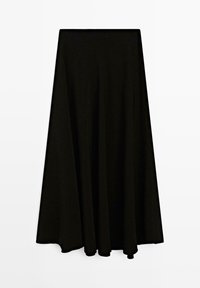 Maxi gonna nera realizzata in tessuto liscio, caratterizzata da un design fluido con un orlo ampio e senza chiusure o elementi decorativi visibili.