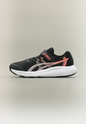 Schwarzer und pinker Asics Laufschuh mit weißer Sohle, Mesh-Obermaterial, Markenlogo an der Seite und Klettverschluss vor neutralem Hintergrund.
