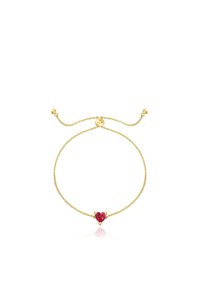 Pulsera de oro con un diseño de cadena retorcida, presentando una piedra preciosa en forma de corazón roja en el centro y un regulador ajustable para un mejor ajuste.
