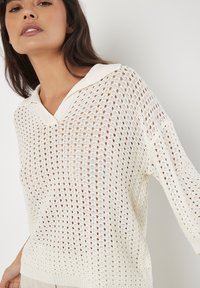 Apricot OPEN COLLAR STITCH - Strickpullover - white