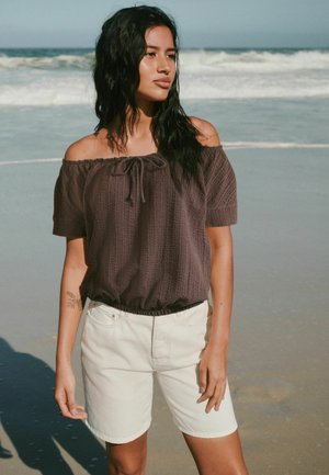 Next, REGULAR FIT - SHORT SLEEVE BUBBLEHEM SCOOP NECK T-SHIRT  . - Bluse - chocolate brown