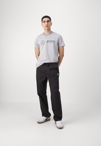 Puma BETTER CLASSICS PANTS - Broek - black