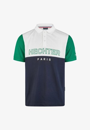 Poloshirt met witte kraag, groene mouwen en een marineblauwe romp. Bevat "HECHTER PARIS" gedrukt in groen en wit over de borst.