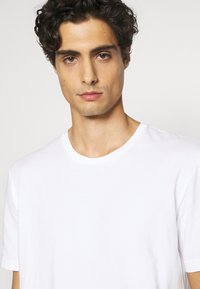 Nike Underwear CREW NECK 2 PACK - Maglietta intima - white