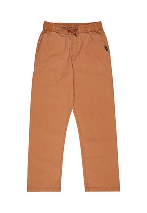 Luźne brązowe spodnie casual z elastycznym pasem i sznurkiem, z bocznymi kieszeniami oraz małą czarną metką marki na prawej kieszeni.