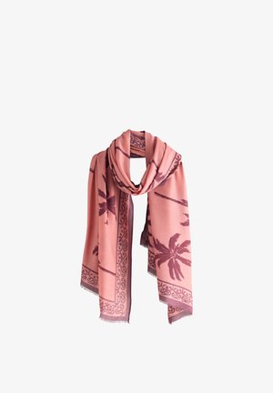Różowy szalik z ciemnofioletową palmą i ozdobnymi wzorami na brzegach, luźno ułożony i zawiązany na środku na białym tle.