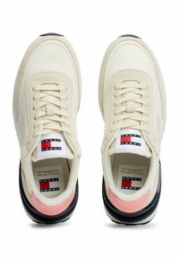 Tommy Jeans W TECH RUNNER ESS - Zapatillas - newsprint