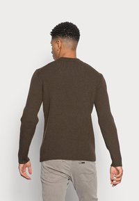 ARKET Camisola - green