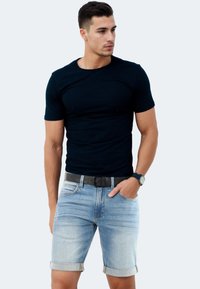 INDICODE JEANS Denim shorts - blue wash