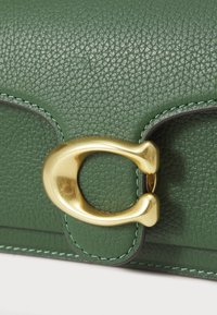 COACH TABBY SHOULDER BAG 20 - Handbag - hunter green
