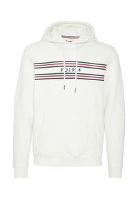 Sudadera blanca con bolsillo canguro en la parte frontal, con rayas horizontales en azul marino y rojo y "FQ1924" impreso en el centro. Tejido texturizado.