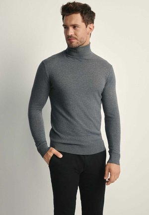 - Sweter