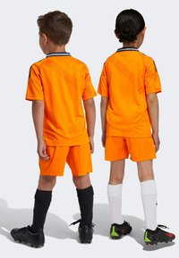 adidas Performance REAL MADRID 24/25 AWAY KIDS - Pantalón corto de deporte - crew orange