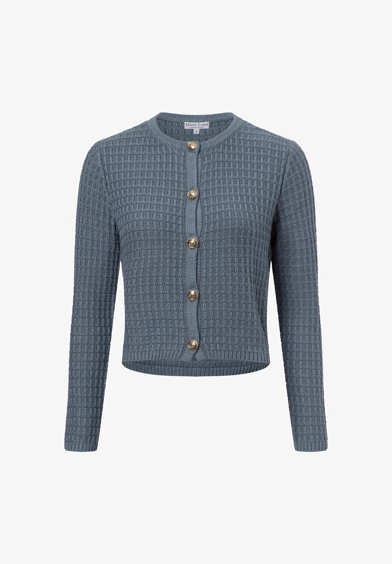 Blauwe gebreide cardigan met een textuurpatroon, ronde halslijn en vijf goudkleurige knopen aan de voorkant. Lange mouwen, cropped fit.