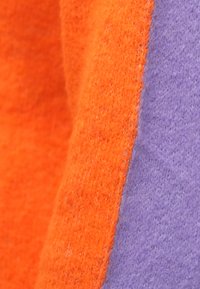 Dr. Bloom Džemperis - naranja