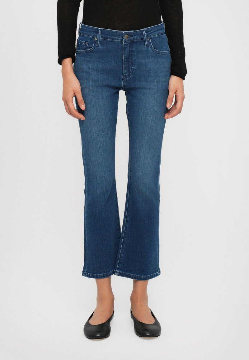 AG Jeans - JODI CROP HIGH RISE FLARE - Flared jeans - blue denim, Forstørre