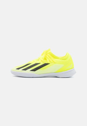 X CRAZYFAST LEAGUE IN UNISEX - Indoor football boots - team solar yellow 2/core black/footwear white