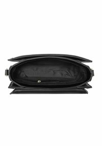 Czarna skórzana torebka o gładkiej fakturze, z otwarciem od góry i delikatnymi złotymi akcentami. Wnętrze wyłożone czarnym materiałem.