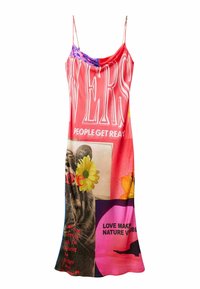 Robe camisolée avec des fines bretelles, présentant un design graphique multicolore, un texte audacieux, des imprimés floraux et un tissu fluide et léger.