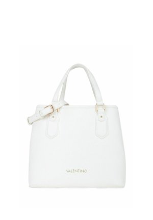 Sac à main Valentino blanc avec doubles poignées, bandoulière réglable et détails en métal doré sur fond uni.