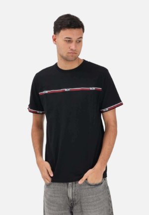 GCDS, LOGO TAPE SS T-SHIRT - T-shirts print - black