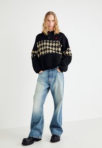 Weekday ANDRE BLOCK - Sportska majica - black