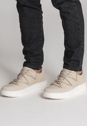 Gianni Kavanagh - Sneakersy niskie