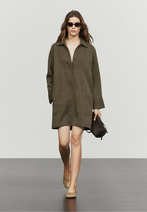 Massimo Dutti, SHORT SHIRT DRESS WITH POCKET DETAIL - Skjortekjole - khaki