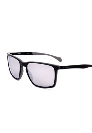 Occhiali da sole con montatura rettangolare nera, lenti riflettenti e aste sottili, branding Hugo Boss sulle aste.