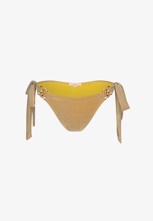 Żółte spodenki bikini z teksturowanym, złotym połyskiem, z wiązaniami po bokach i akcentami z kamieni szlachetnych na każdym biodrze. Podszewka dla komfortu.