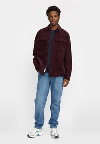 REVOLUTION Camicia - burgundy