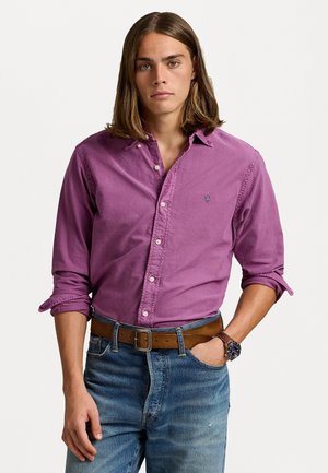 SLIM FIT GARMENT-DYED OXFORD SHIRT - Button down-skjorte - tea rose