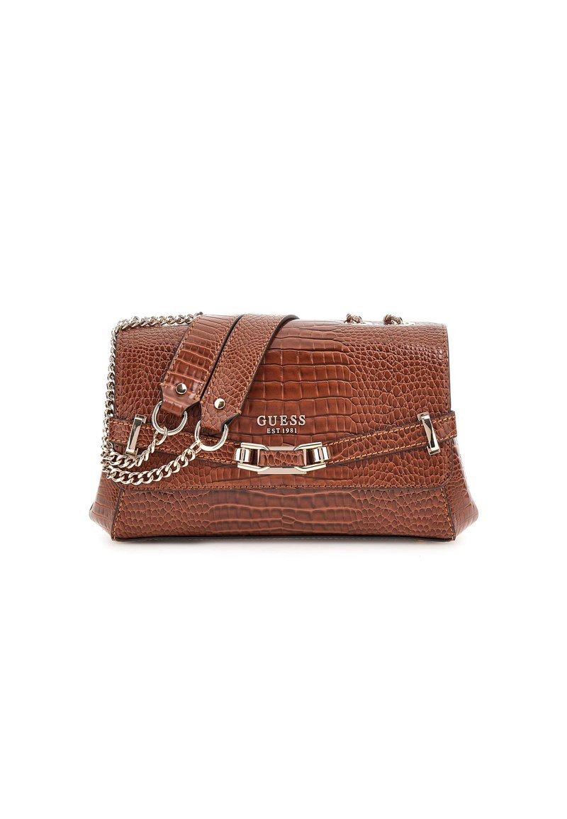 Borsa in similpelle coccodrillo marrone con tracolla rimovibile, dettagli a catena in tonalità argento e logo frontale. Forma rettangolare.